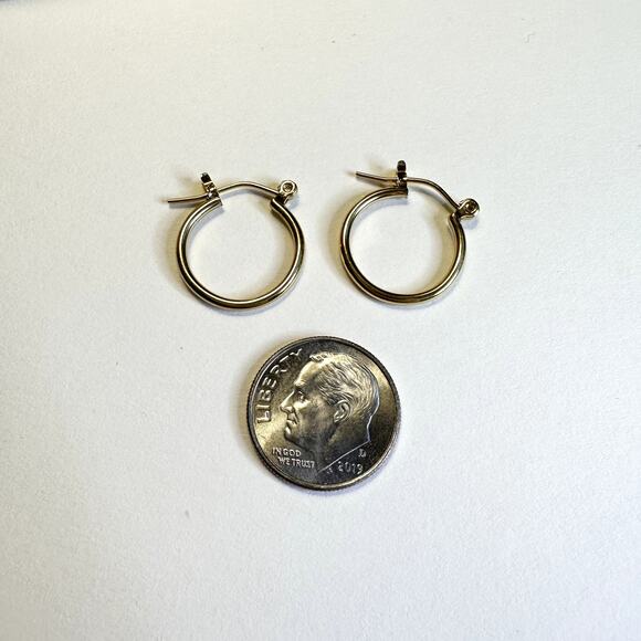 NWT gold color medium sized hoop earrings - Picture 2 of 2